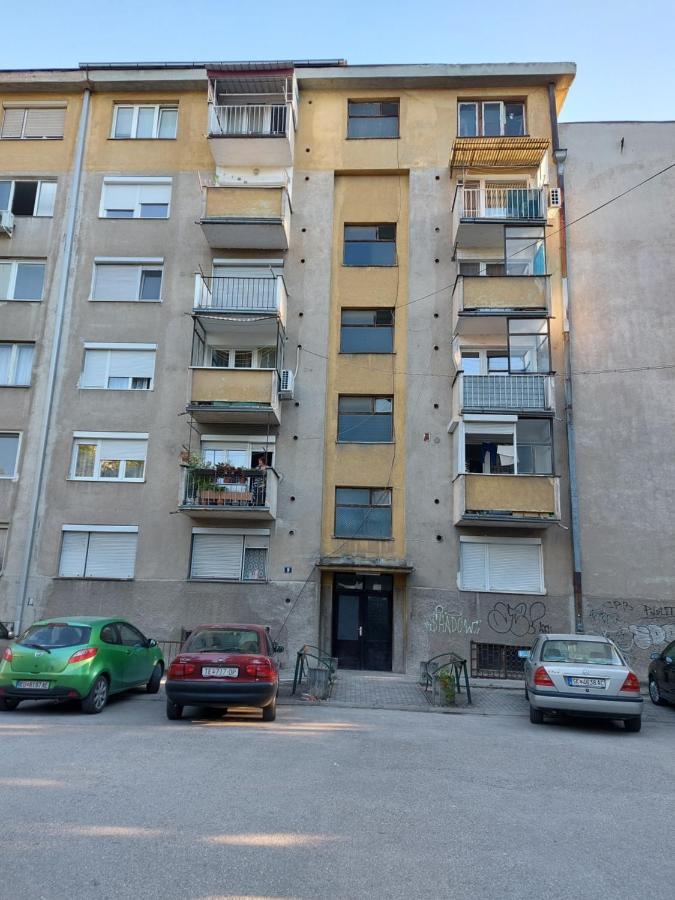 Wild Innu Apartment Skopje Esterno foto